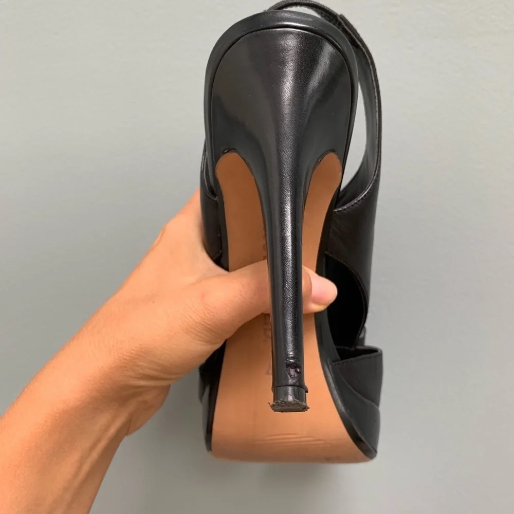 Rosegold black leather platforms